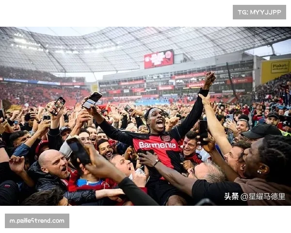 药厂门将对球迷讽刺不满 表示丢球后遭遇不公待遇